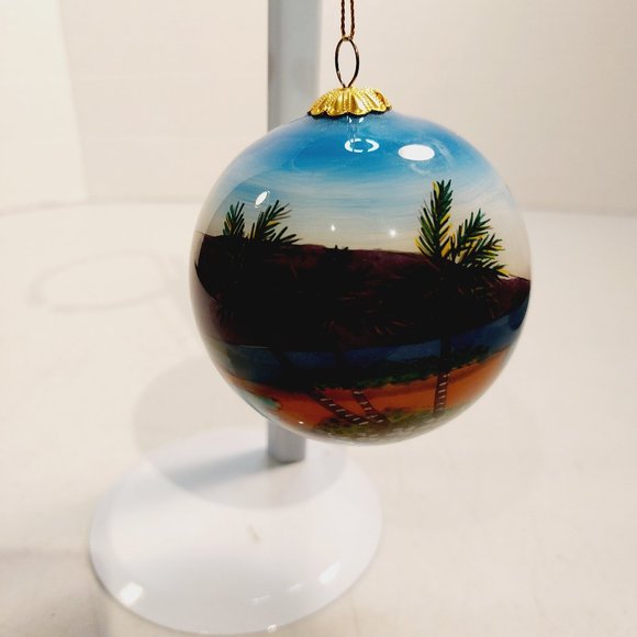 Pier 1 Li Bien "Maui Hawaii" Reverse Painted Glass Christmas Ornament - Picture 5 of 8
